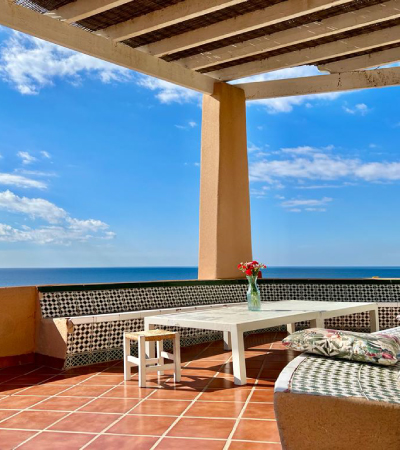 terraza-con-vistas-al-mar-alojamiento-cabo-de-gata